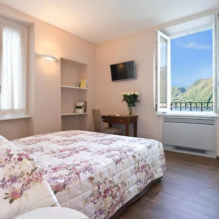 Sleeps 8 Pool Air Con Wifi Villa Lezzeno
